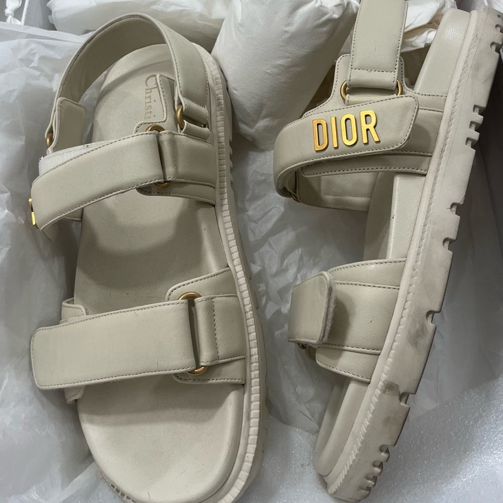 size 38 used 3x comes with everything
